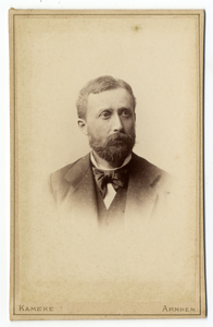 221486 Portret van mr. A.W. van Beeck Calkoen, geboren 1842, lid van de gemeenteraad van Utrecht (1881-1885), lid van ...